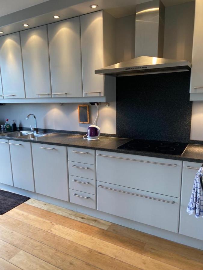 Lichtrijk Mooi Appartement Met Zicht Op Hof Van Roosendael Антверпен Екстер'єр фото