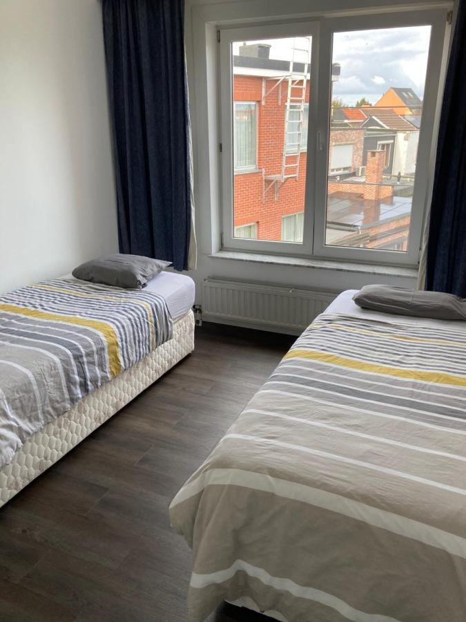 Lichtrijk Mooi Appartement Met Zicht Op Hof Van Roosendael Антверпен Екстер'єр фото